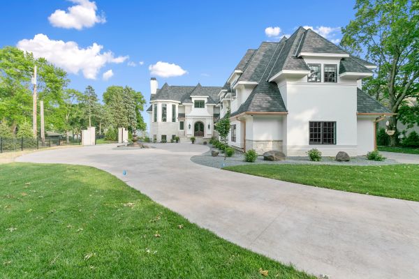 Cost of Concrete Driveway Installation in Peyton