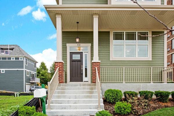 Cost of Entryway Stairs Installation in Peyton