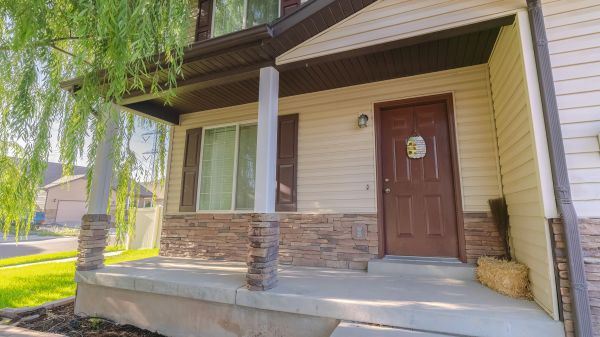 Cost of Concrete Porch Installation in Peyton