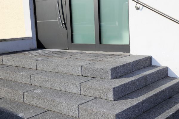Cost of Custom Steps Installation in Peyton